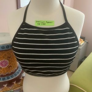 Teen crop top, brand new no tags 🏷️, one size.